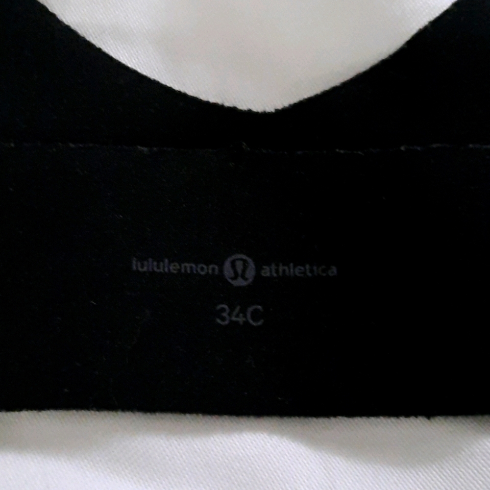 Lululemon sports bra 34c